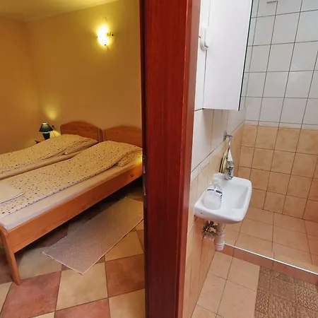 דירה Varazsko Apartmanhaz