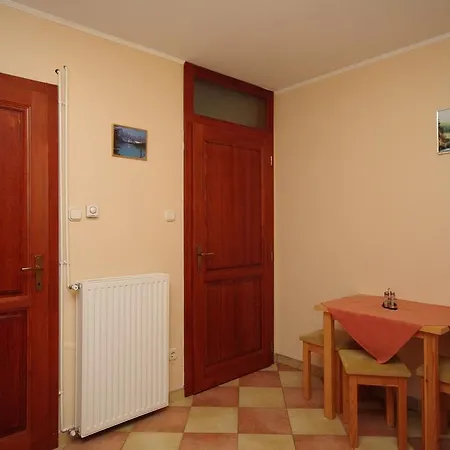 דירה Varazsko Apartmanhaz *